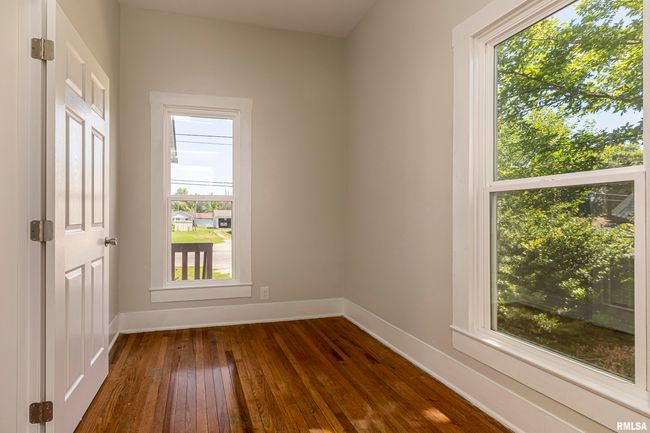 807 E Park St, House other with 3 bedrooms, 1 bathrooms and null parking in Du Quoin IL | Image 9
