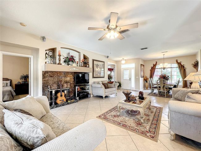13333 Via Roma Cir, House other with 3 bedrooms, 2 bathrooms and null parking in CLERMONT FL | Image 26