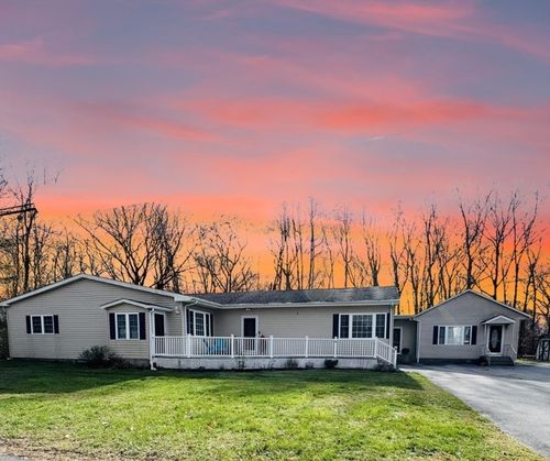 9 Register Ave, Westport, MA, 02790-3715 | Card Image