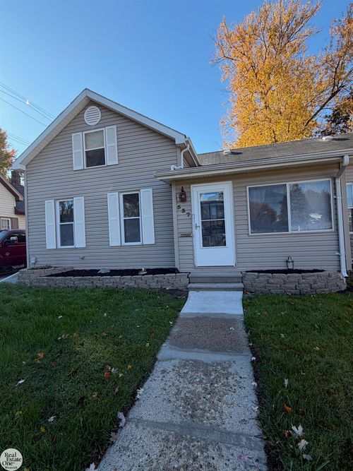 537 Westminister St, Marine City, MI, 48039-3496 | Card Image