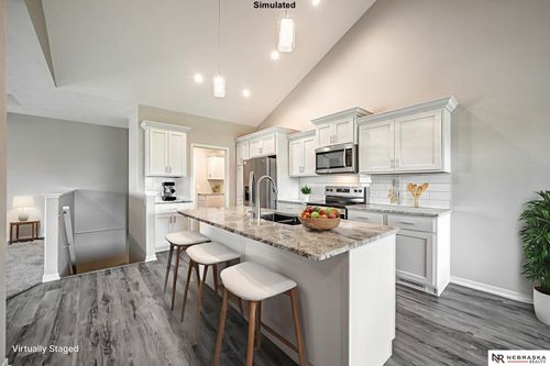 8800 Bristlecone Dr, Lincoln, NE, 68526-9265 | Card Image