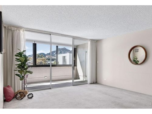 201-1850 Folsom St, Boulder, CO, 80302-5734 | Card Image