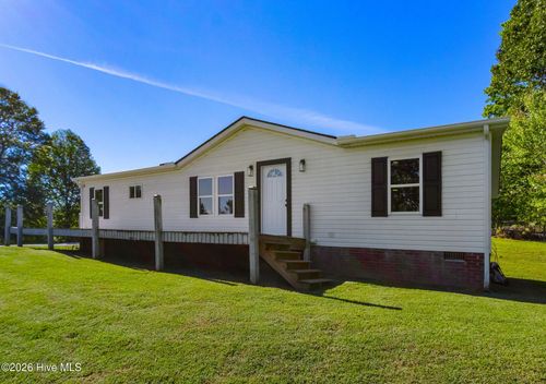 258 Bobcat Lane, Warne, NC, 28909 | Card Image