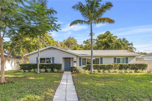 109 34th Ave N, St Petersburg, FL, 33704-2239 | Card Image