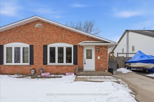 229 Windsor St, Welland, ON, L3C7A3 | Card Image