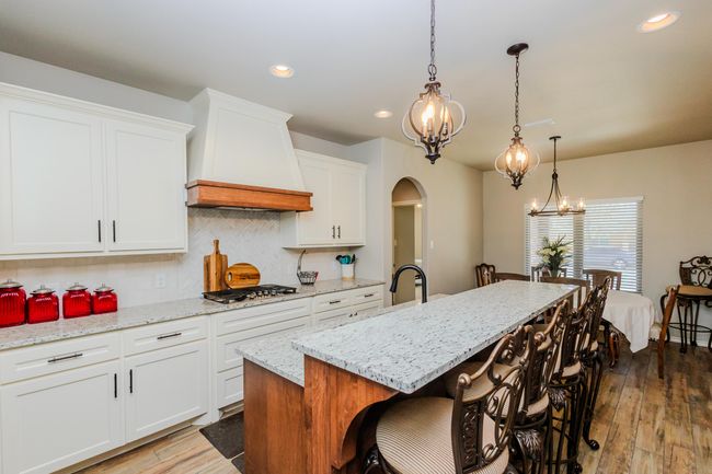 214 Wildcat St, House other with 4 bedrooms, 3 bathrooms and null parking in Wolfforth TX | Image 12