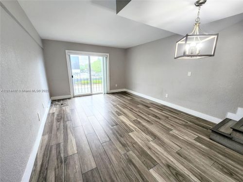 apt-201-1201 S Le Jeune Rd, Miami, FL, 33134-2764 | Card Image