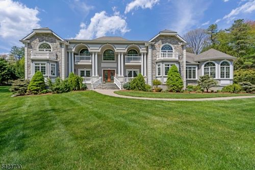 17 Constitution Ave, Succasunna, NJ, 07876-1063 | Card Image