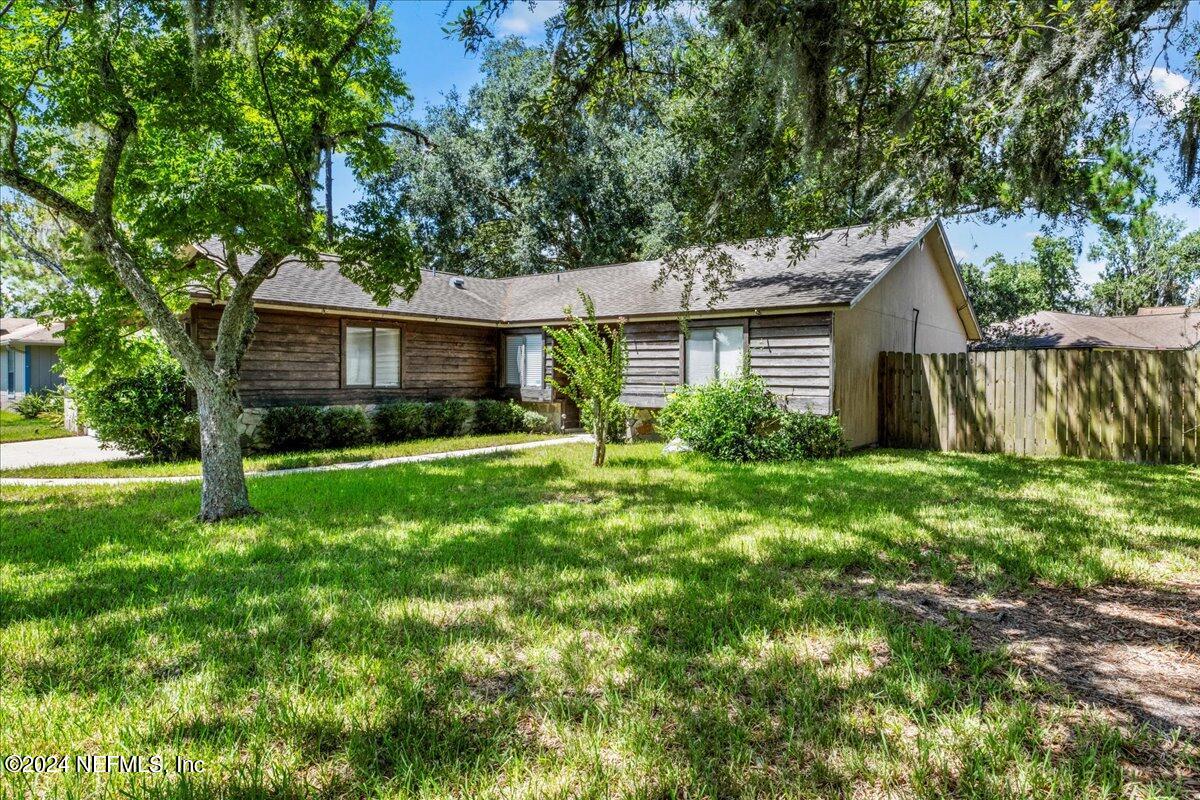 Felucca Dr, Middleburg, FL 32068