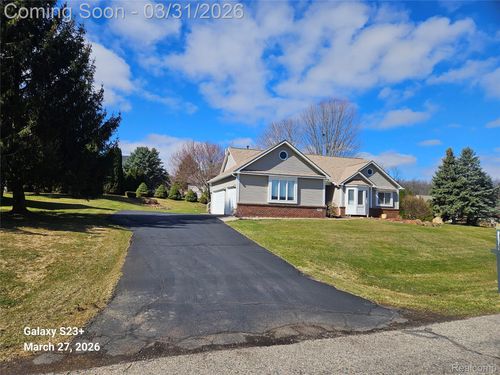 16180 Hill Forest Dr, Linden, MI, 48451-8931 | Card Image