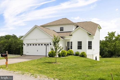 45 Niagra Ct, FALLING WATERS, WV, 25419-1845 | Card Image
