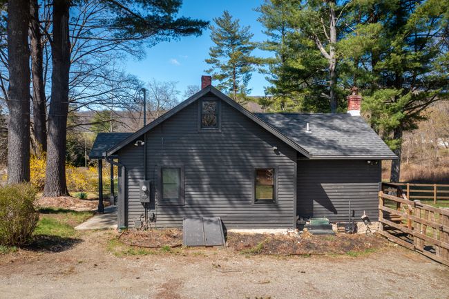 73 Kent Cornwall Rd, House other with 2 bedrooms, 1 bathrooms and 2 parking in Kent CT | Image 4