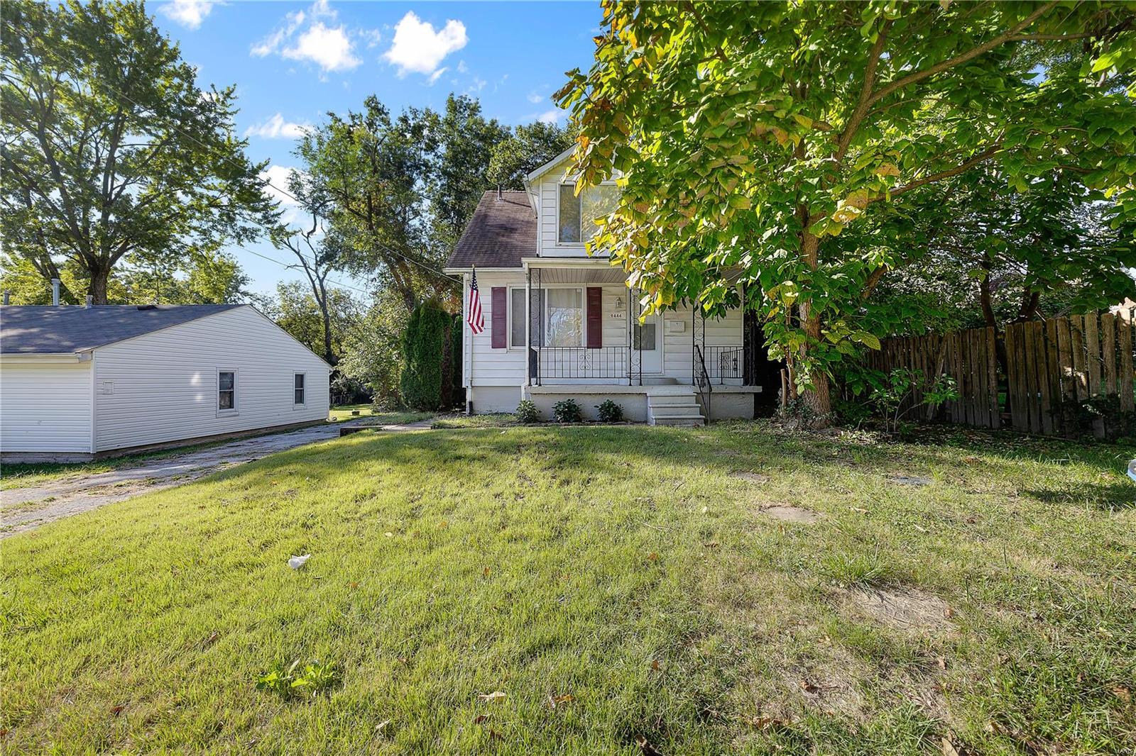 Bristol Ave, Saint Louis, MO 63114