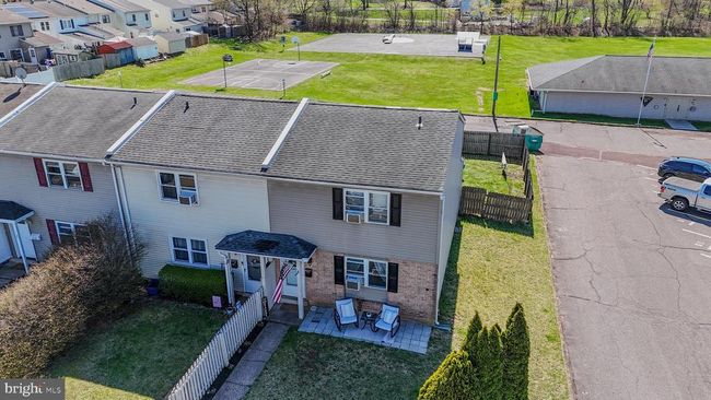 522 Colonial Dr, Townhouse with 3 bedrooms, 1 bathrooms and null parking in EAST GREENVILLE PA | Image 37