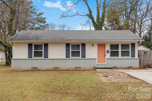 2410 Carrington Ct, Charlotte, NC, 28208-3610 | Card Image