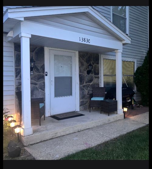 c-1383 Glen Cir, Aurora, IL, 60506-7008 | Card Image