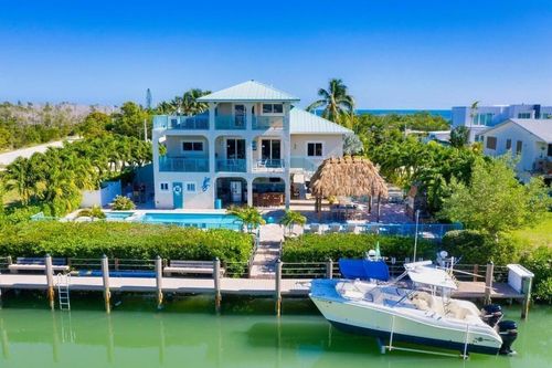 411 Sombrero Beach Rd, Marathon, FL, 33050-3948 | Card Image