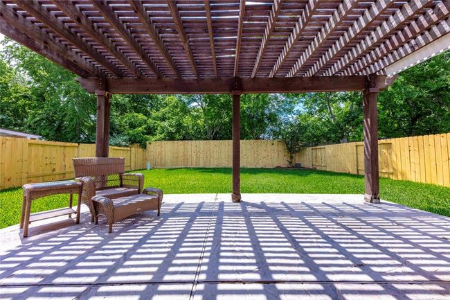 13907 Bonnetbriar Ln, House other with 3 bedrooms, 3 bathrooms and 2 parking in Sugar Land TX | Image 12