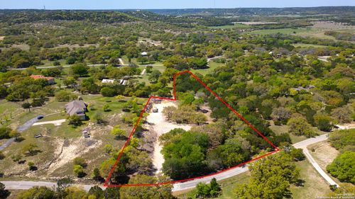 421 Lake Side Cir, Boerne, TX, 78006-5612 | Card Image