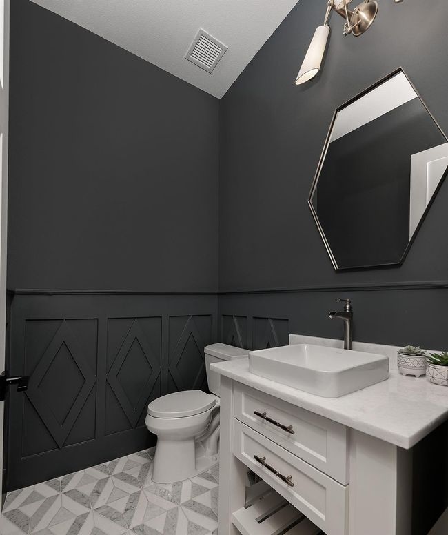 Powder Bath | Image 20