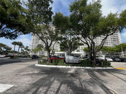 201-3701 N Country Club Dr, Aventura, FL, 33180-1732 | Card Image