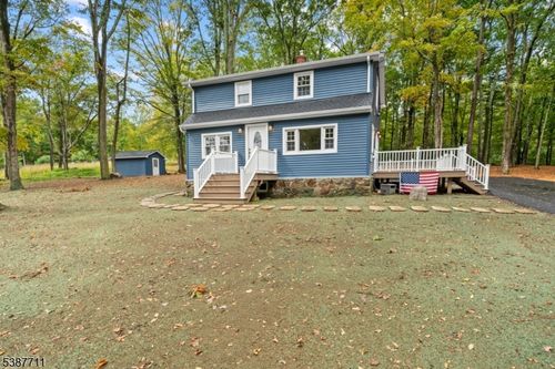 294 New Rd, Montague, NJ, 07827-3510 | Card Image