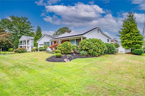 48 Archie Pl, West Islip, NY, 11795-4128 | Card Image