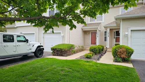 1514 Meadowsedge Ln, Carpentersville, IL, 60110-3411 | Card Image