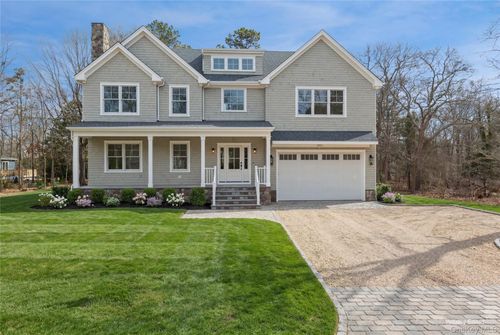 17 Cedar Ln, East Patchogue, NY, 11772 | Card Image