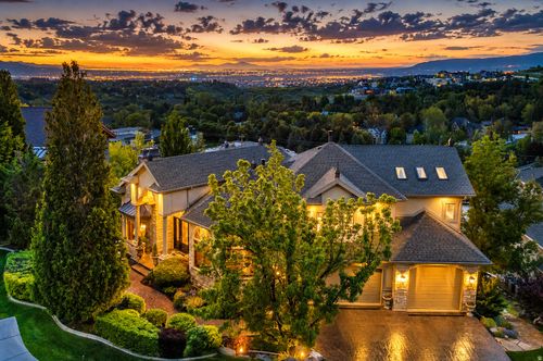 9862 S Granite Slope Dr, Sandy, UT, 84092-6004 | Card Image