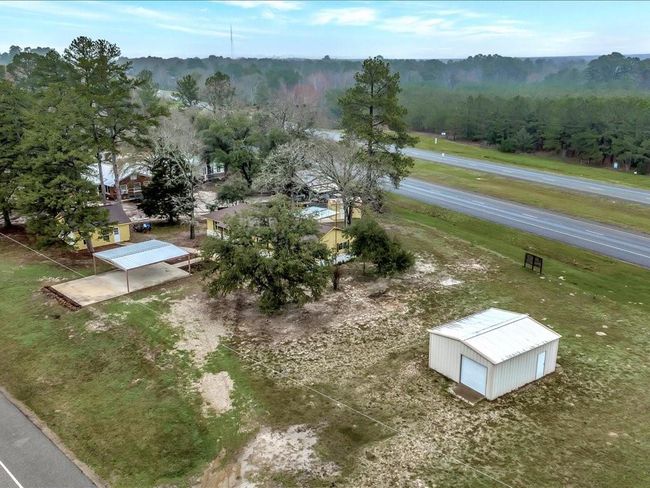 921 S Market St, House other with 3 bedrooms, 2 bathrooms and 4 parking in Grapeland TX | Image 27