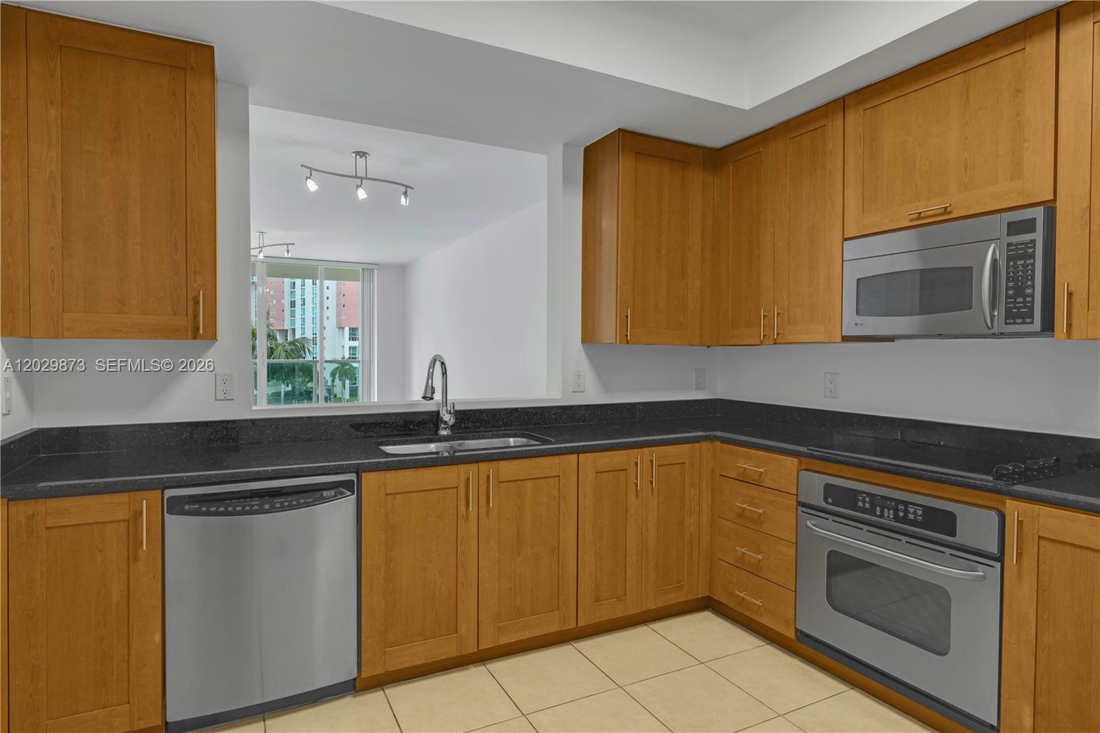 Residential in Aventura 3
