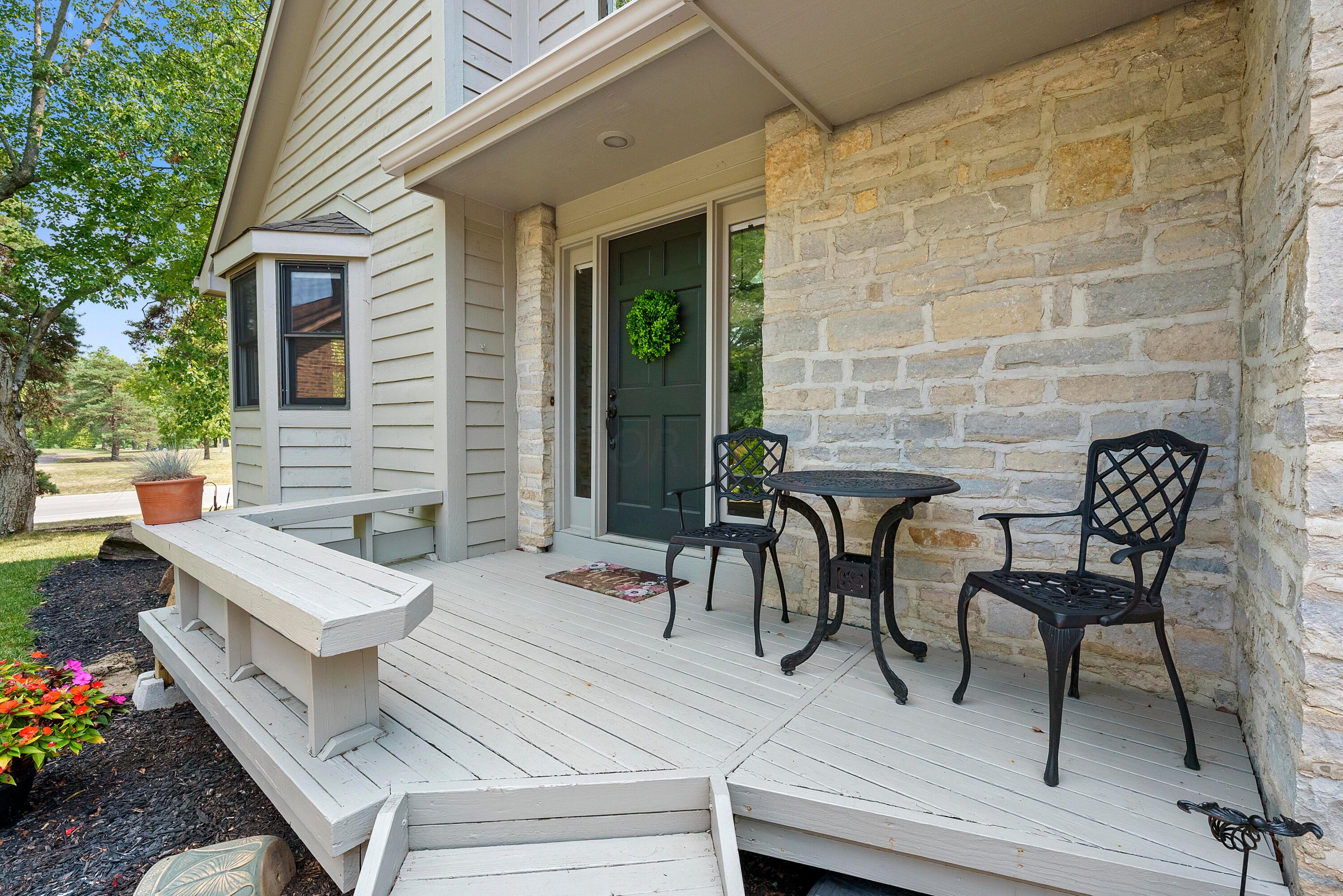 Craigston Ct, Dublin, OH 43017