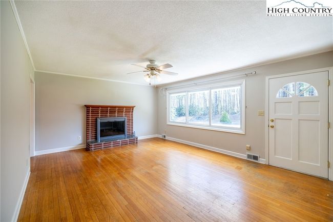 627 Saddle Mountain Church Rd, House other with 3 bedrooms, 1 bathrooms and null parking in Ennice NC | Image 20