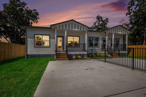 b-4825 Pederson St, Houston, TX, 77033-4121 | Card Image
