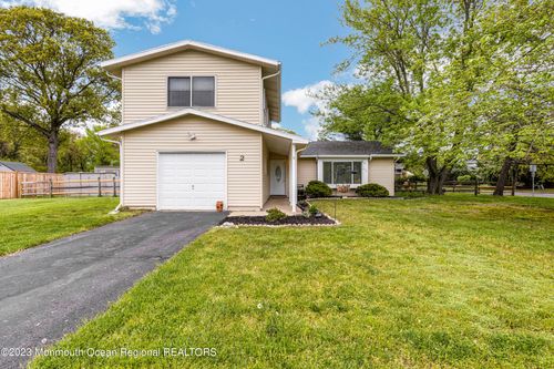 2 Darby Circle W, Eastampton, NJ, 08060 | Card Image