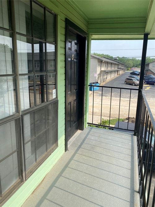 4-2221 Stella St, Denton, TX, 76201-9403 | Card Image