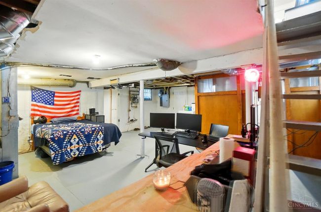 3933 Vine St, House other with 2 bedrooms, 2 bathrooms and null parking in Cincinnati OH | Image 26