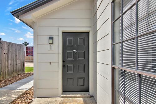 willow-chase-apartments-4335 Crow Road, Beaumont, TX, 77706 | Card Image
