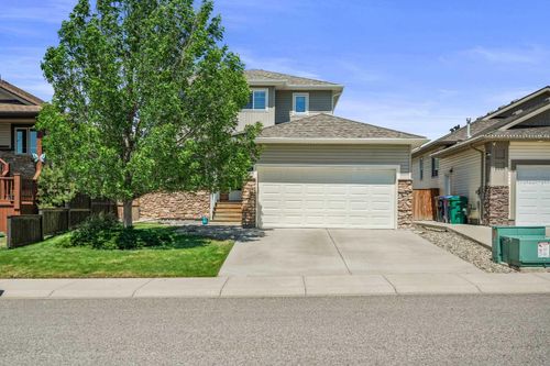 323 Mount Sundial Crt W, Lethbridge, AB, T1J5B7 | Card Image
