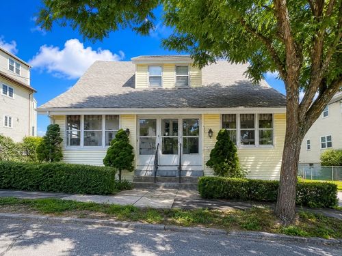 85 Walnut St, Belmont, MA, 02478-4718 | Card Image