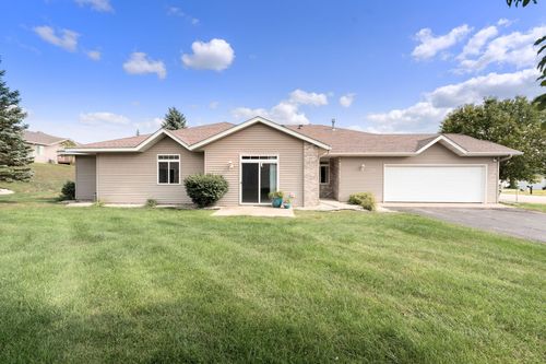 4121 Trumpeter Dr Se, Rochester, MN, 55904-7812 | Card Image