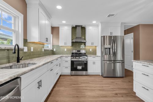 33 Pirogue St, Toms River, NJ, 08757-4137 | Card Image