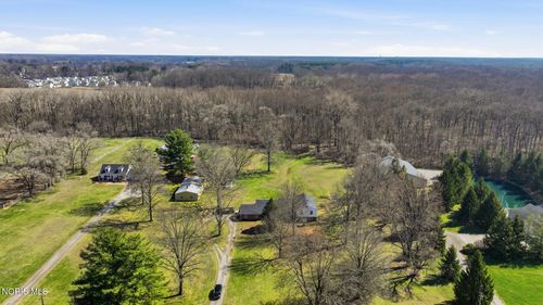 7032 County Road 2, Swanton, OH, 43558-9594 | Card Image