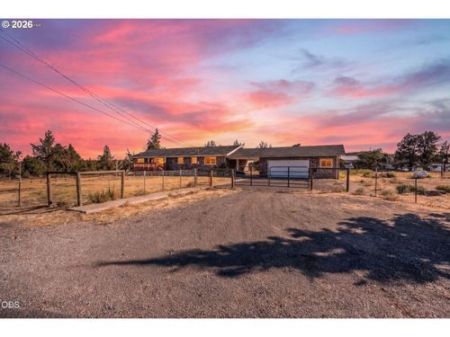3890 Nw 25th St, Redmond, OR, 97756 | Card Image