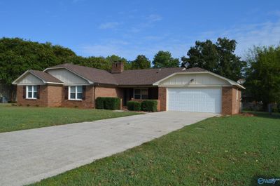 2310 Auburn Drive, House other with 3 bedrooms, 2 bathrooms and null parking in Decatur AL | Image 1