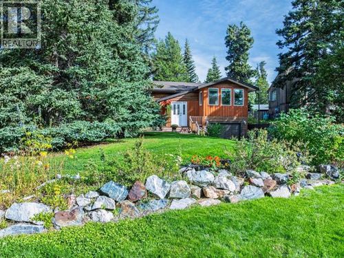 15 Balsam Cres, Whitehorse, YT, Y1A4V6 | Card Image