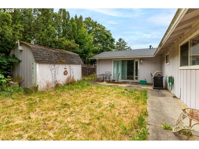 270 Se Robin Way, House other with 3 bedrooms, 2 bathrooms and 2 parking in Gresham OR | Image 28