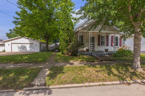 1109 S Oak St, Bloomington, IL, 61701-6541 | Card Image