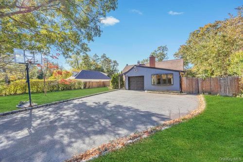 80 S Bedford Ave, Islandia, NY, 11749-1739 | Card Image